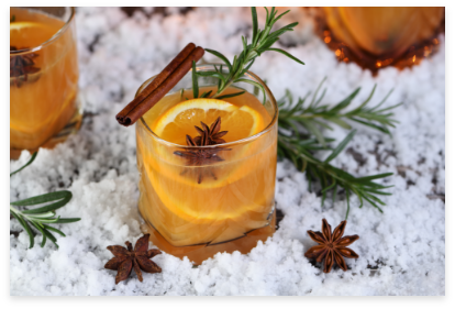 negroni cocktail bourbon with cinnamon with oranges juice and star anise the perfect cozy cocktail